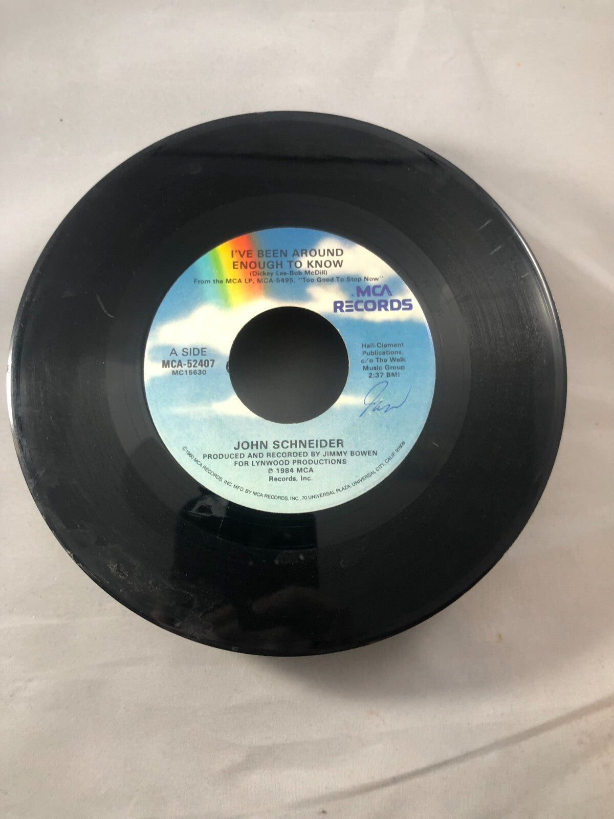 JOHN SCHNEIDER I'VE BEEN AROUND ENOUGH TO KNOW/TROUBLE (G+) MCA-52407 45 RECORD