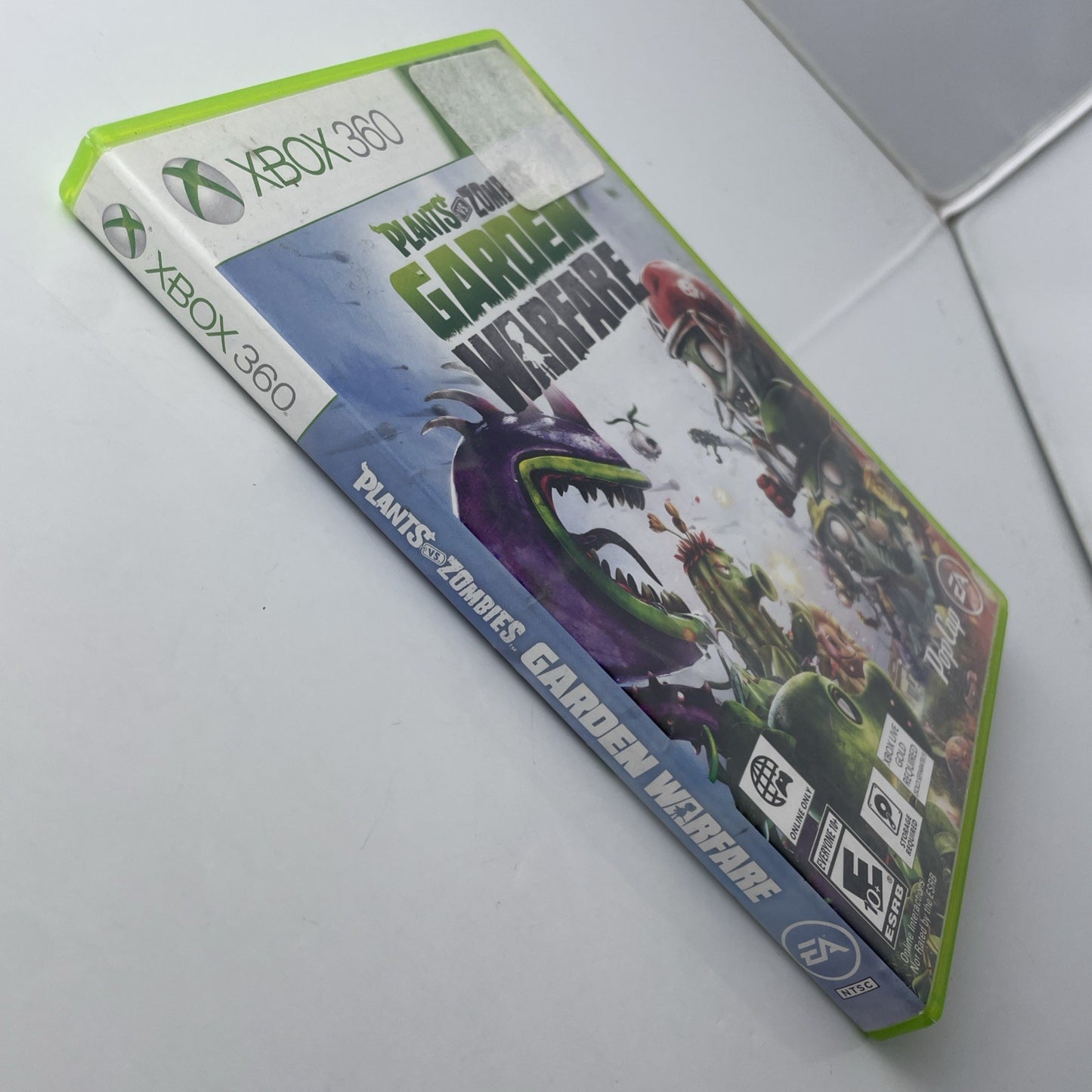 Plants vs. Zombies Garden Warfare Xbox 360 Game 2014 Microsoft NTSC Used 