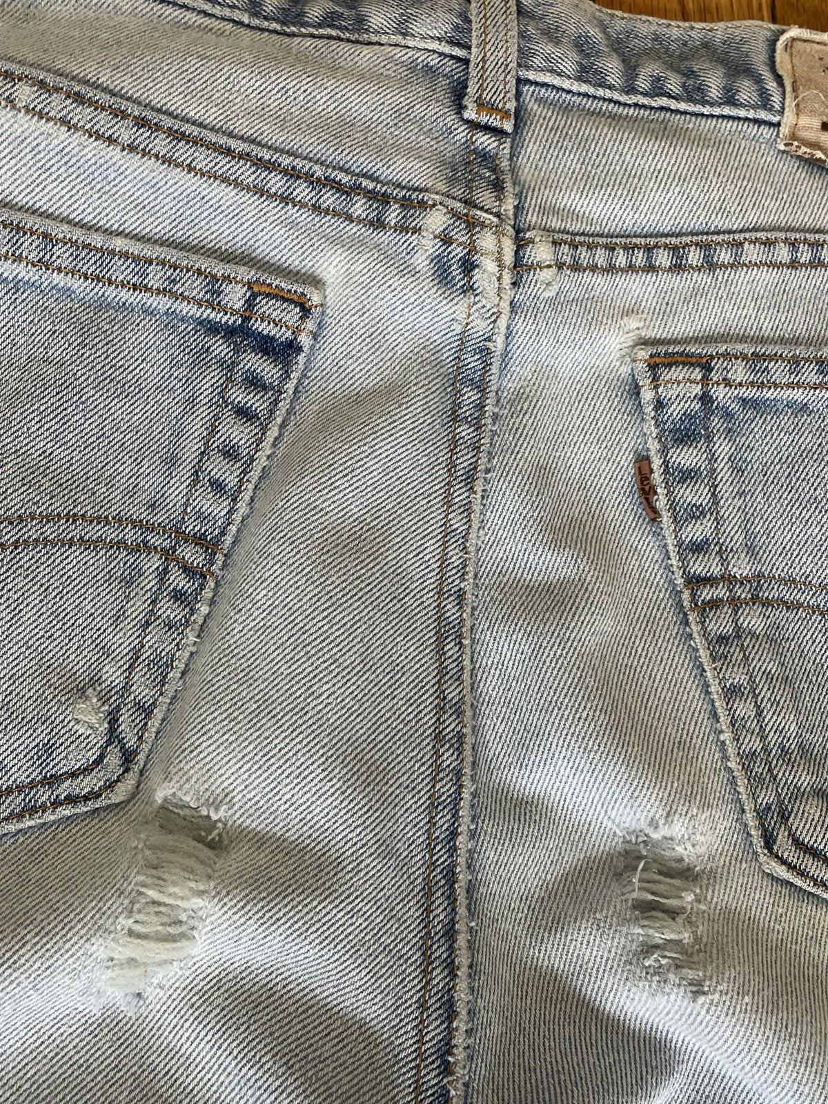 Vintage Levis 614 Jeans Mens 36x32 Light Wash Distressed Flex Made USA 90s Denim