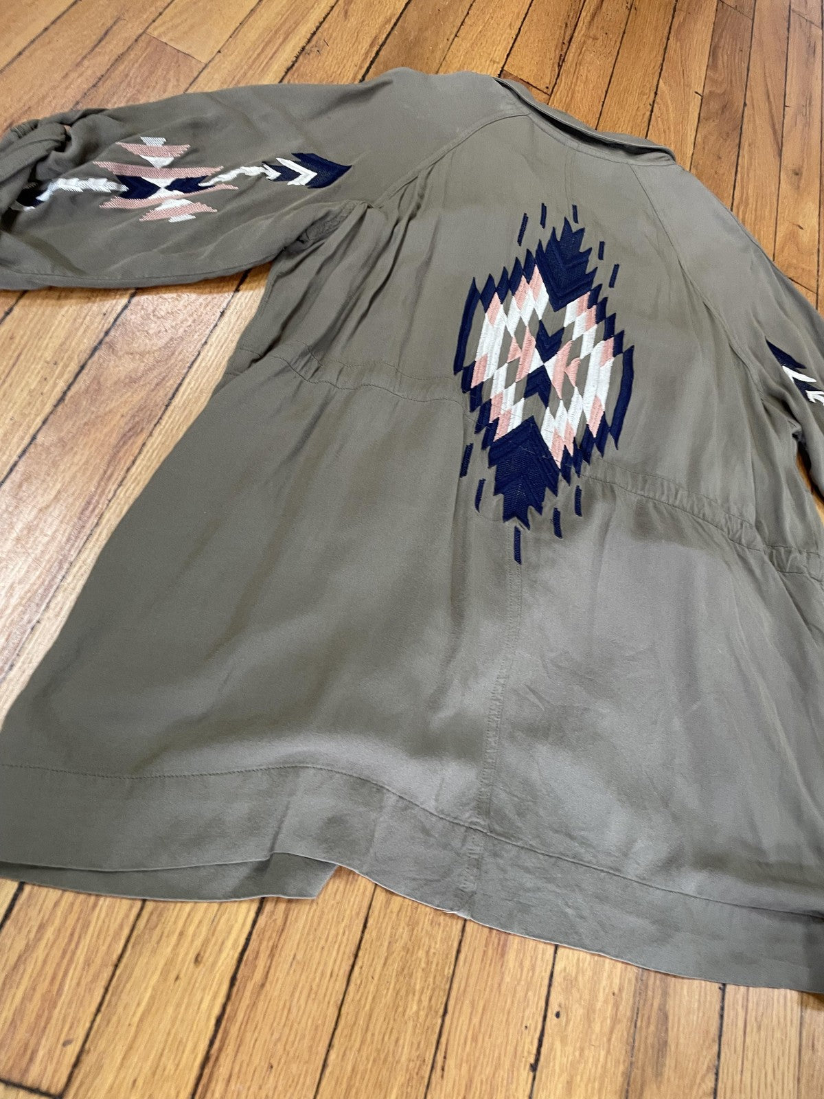 Miss Me Jacket Womens Medium Olive Embroidered Utility Anorak Snap Front Aztec