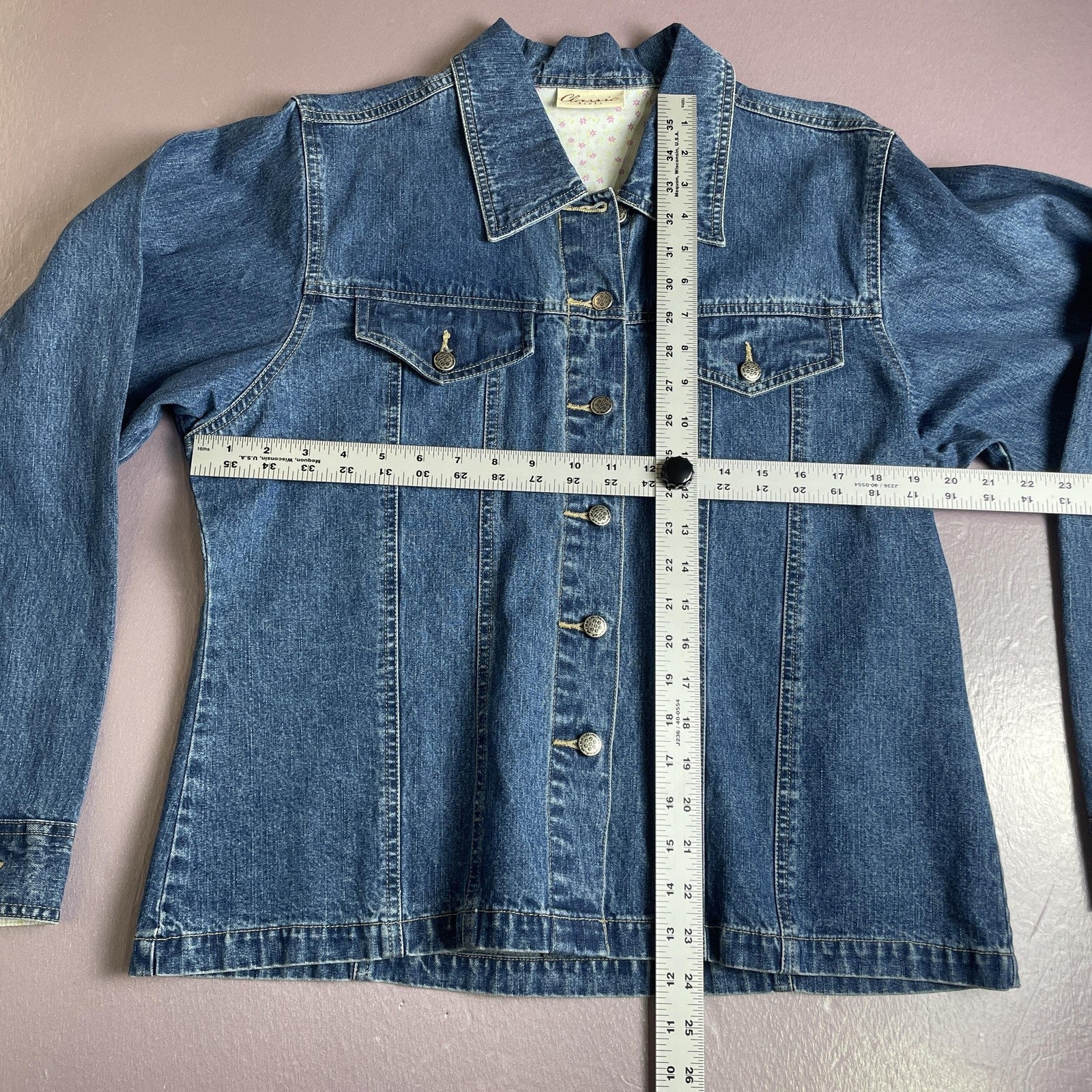 Classic Blues Denim Jacket Womens Medium Blue Jean Trucker Western Button Up