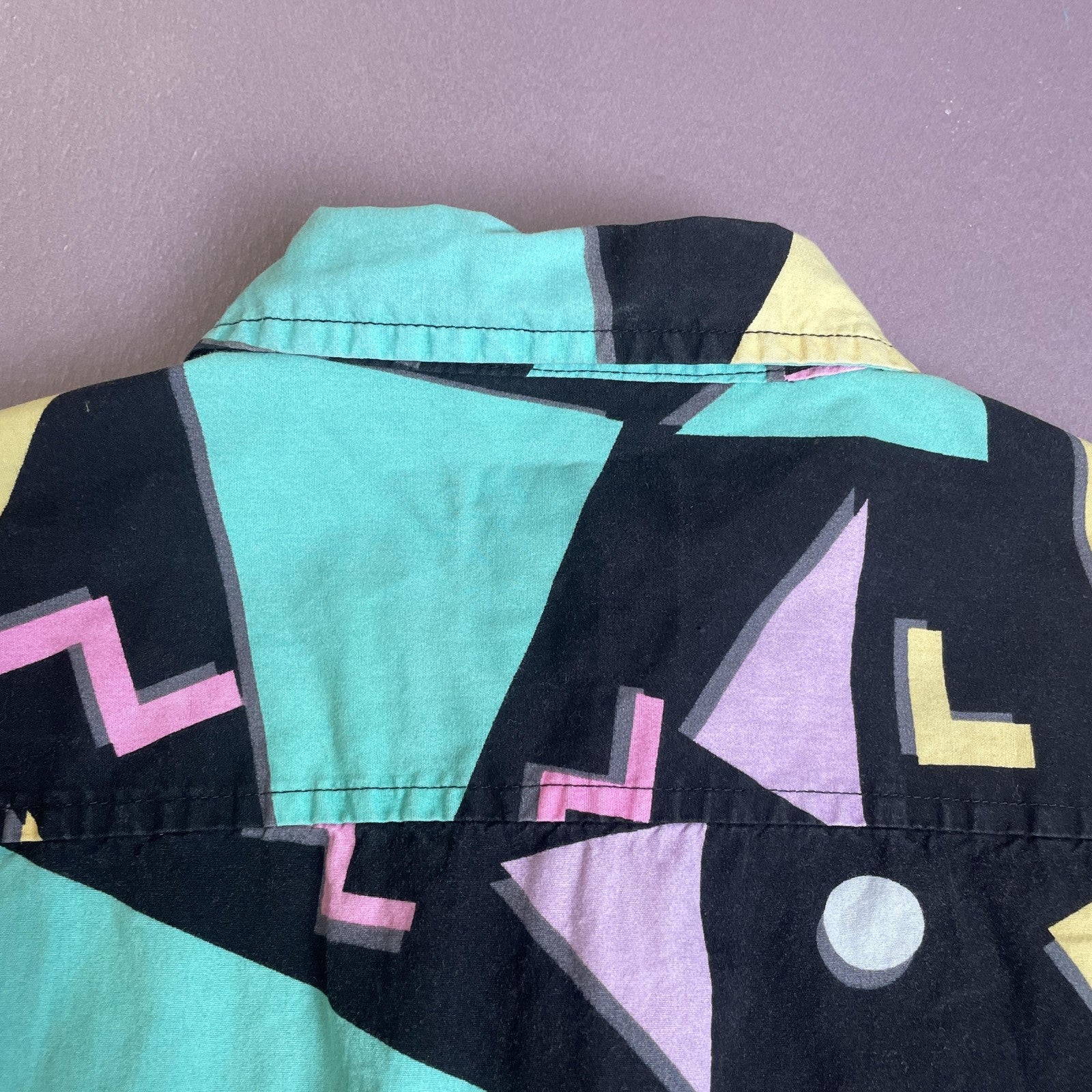 Massive Shirt Mens Medium Black Pastel Geometric Short Sleeve Casual Button Up