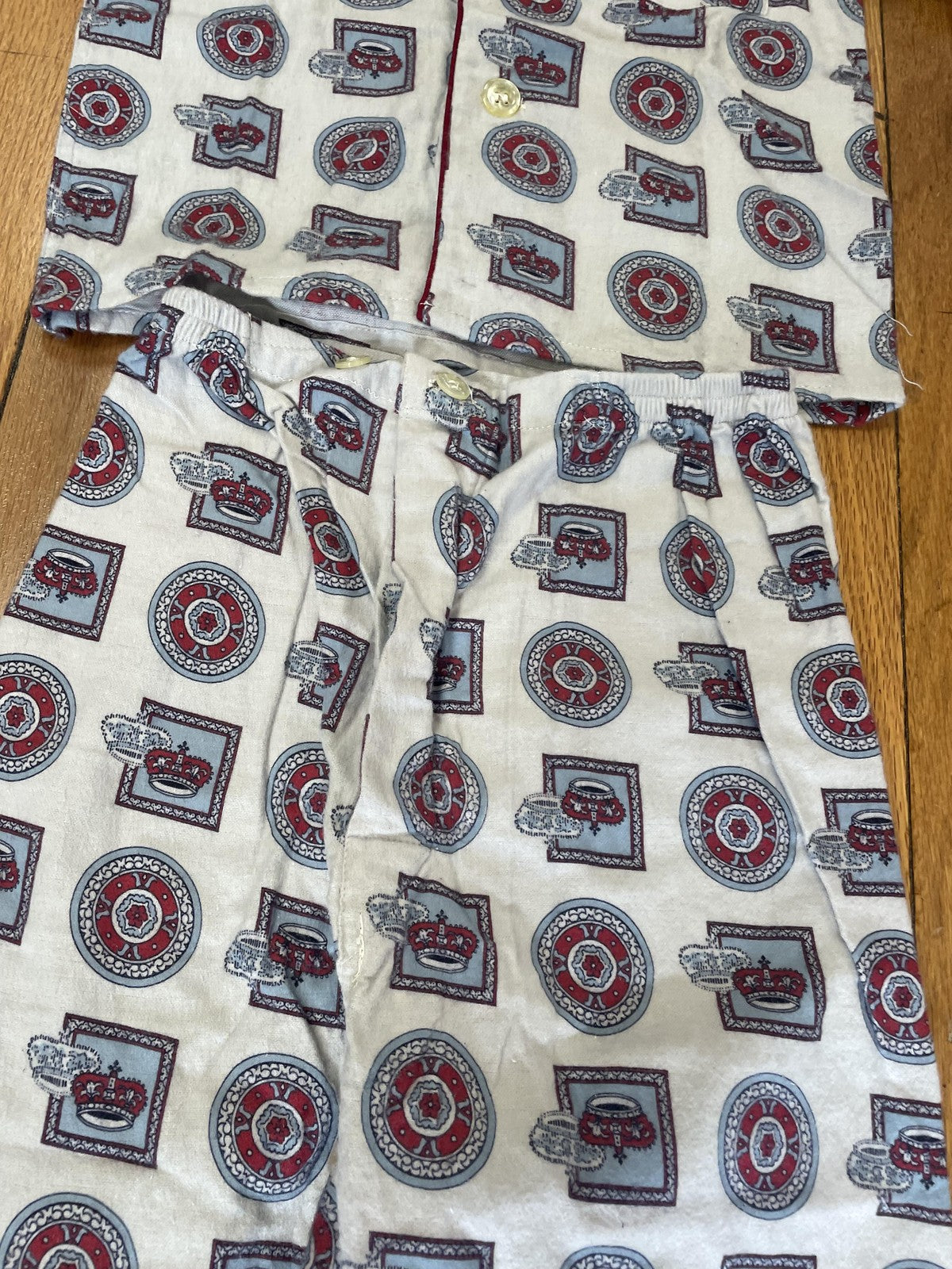 Vintage KenBarry Pajama Set Boys Medium Crown Print Button Up Sleepwear 60s