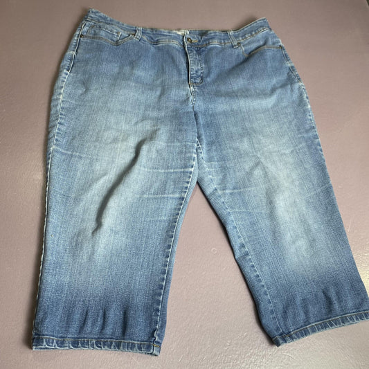 St John's Bay Jeans Womens 20W Blue Stretch Denim Cropped Capri Mid Rise Pants
