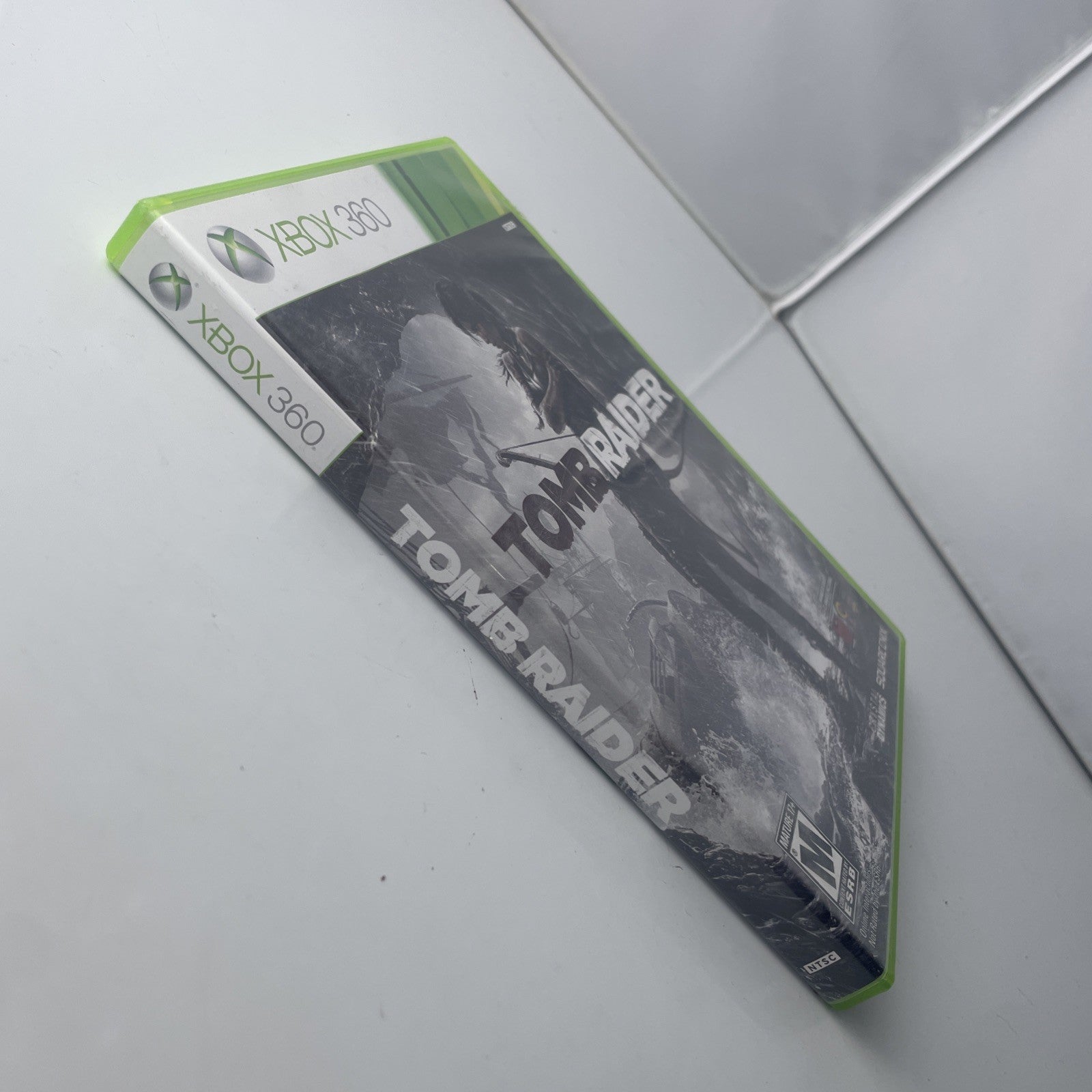 Tomb Raider (Microsoft Xbox 360, 2013) Very Good Condition Tested