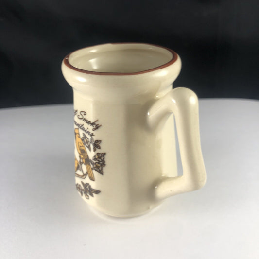 Vintage Ceramic Great Smoky Mountains Cardinal Birds Novelty Coffee Mug Cup
