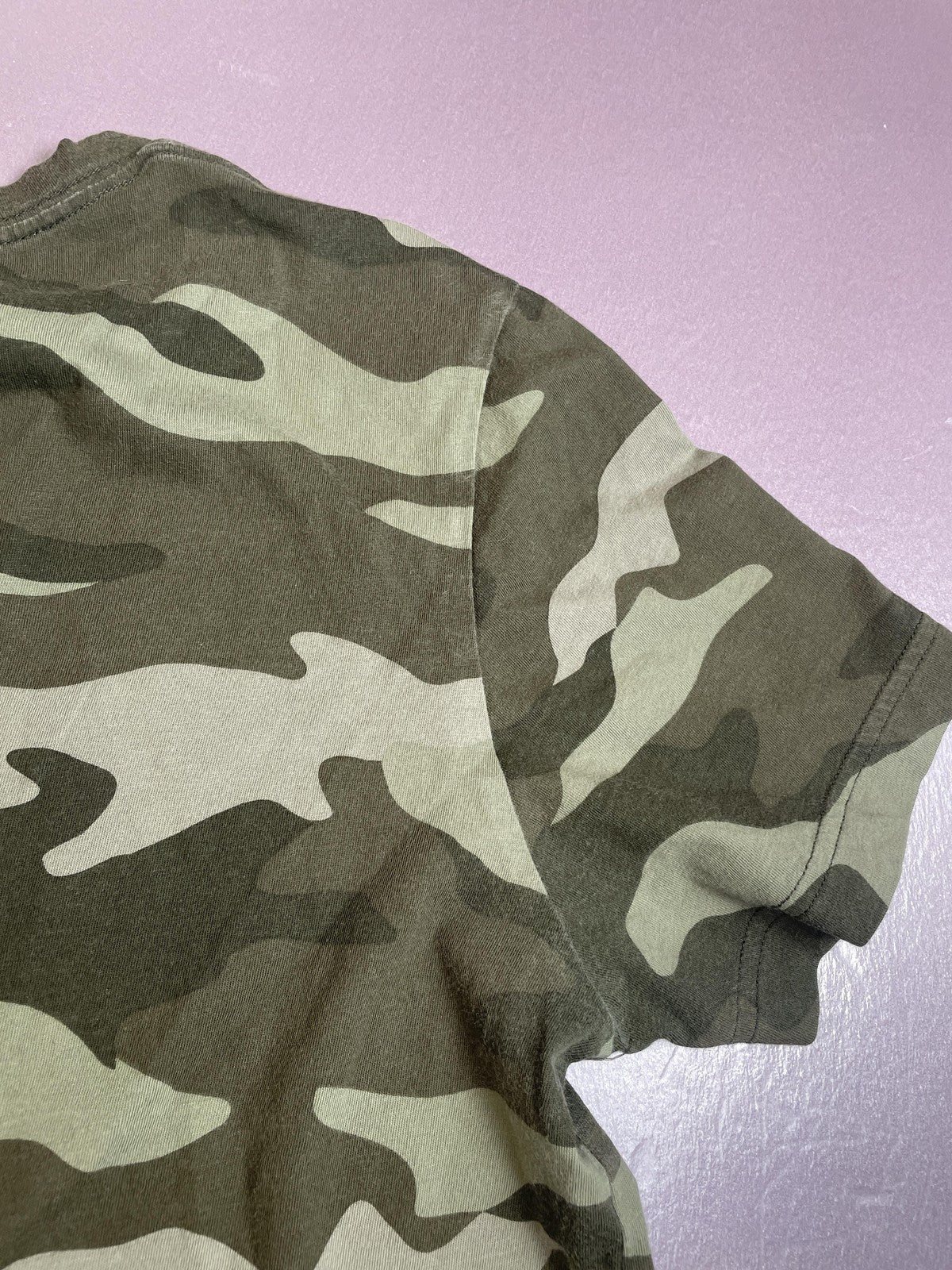 PINK Victoria's Secret Shirt Womens Large Green Camo Sequin Logo BLING Tee