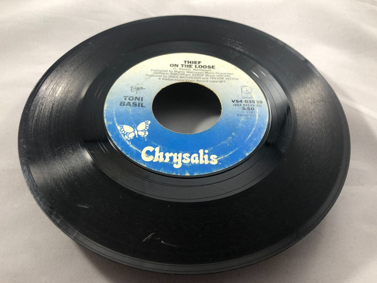 TONI BASIL “ MICKEY / THIEF ON THE LOOSE “ 1981 45RPM GOOD+ F184