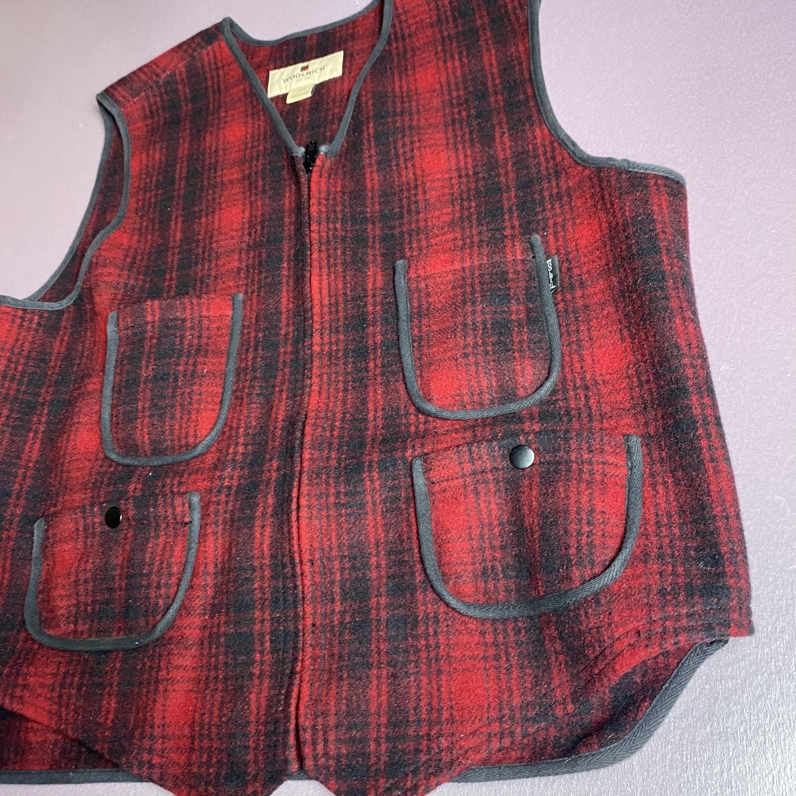 Woolrich Vest Mens Large Red Black Plaid Wool Hunting Outdoor Pockets Zip Canvas