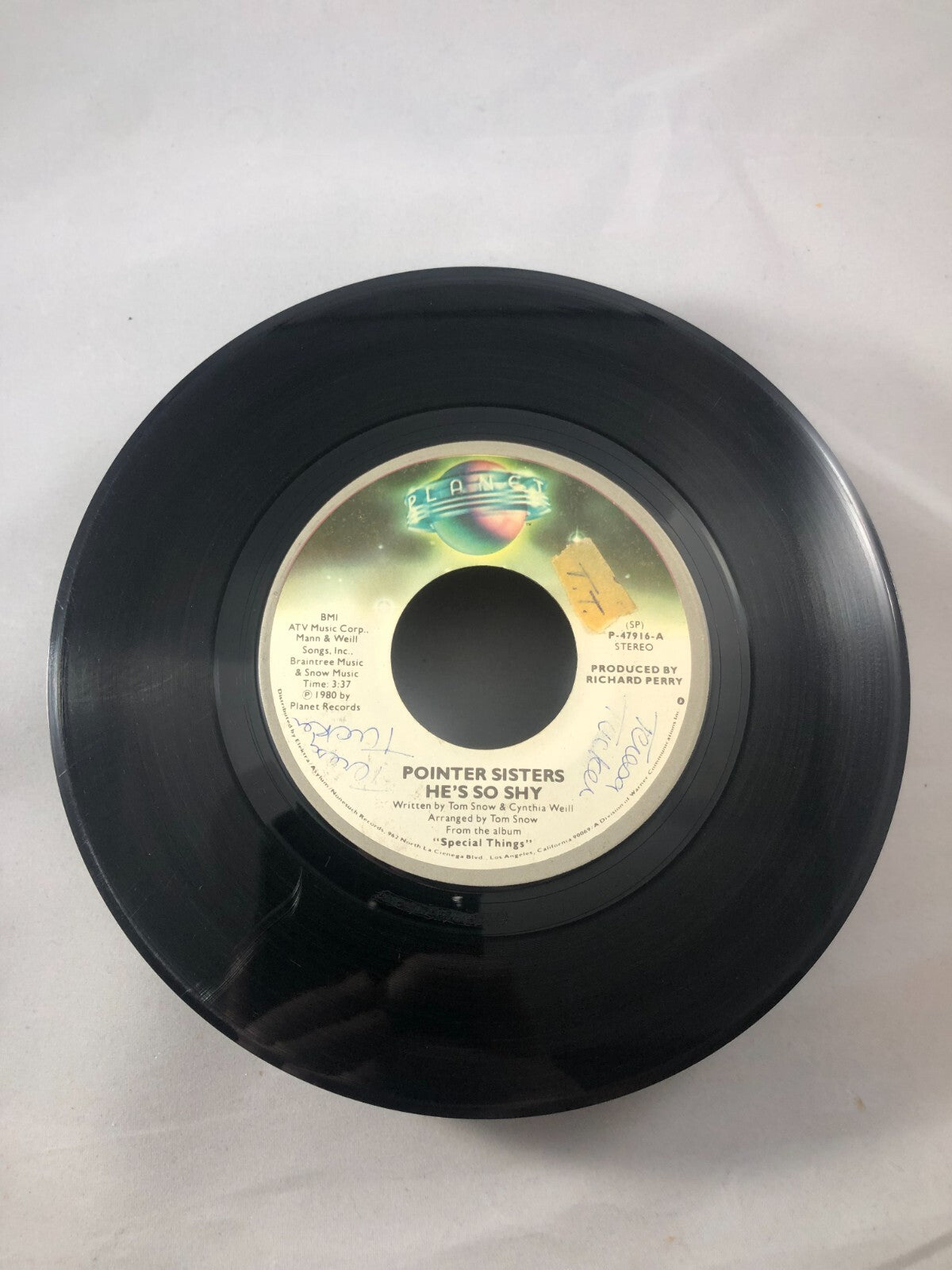 Pointer Sisters – He's So Shy / Movin' On - 1980 Planet 45 RPM Record - VG