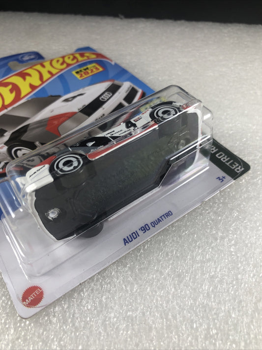 Hot Wheels Audi '90 Quattro White #77 - 2023 Retro Racers