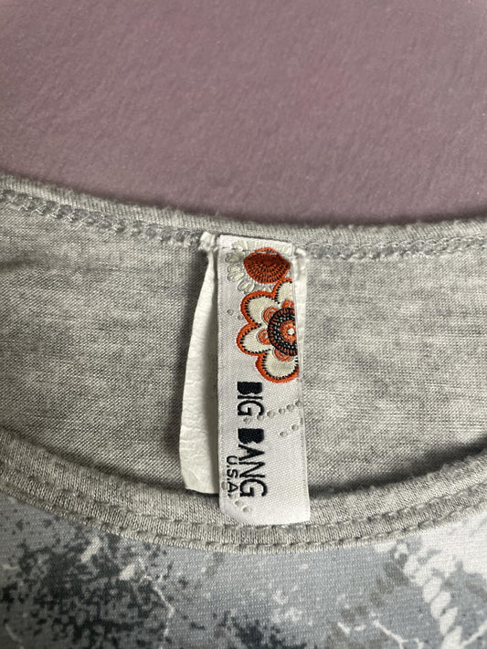 Wolf Shirt Womens Large Gray White Rhinestone Embellished Graphic 3/4 Sleeve