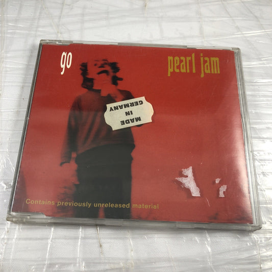 PEARL JAM GO W/ELDERLY WOMAN... (NON-ALBUM), ALONE (NON-ALBUM) CD SINGLE