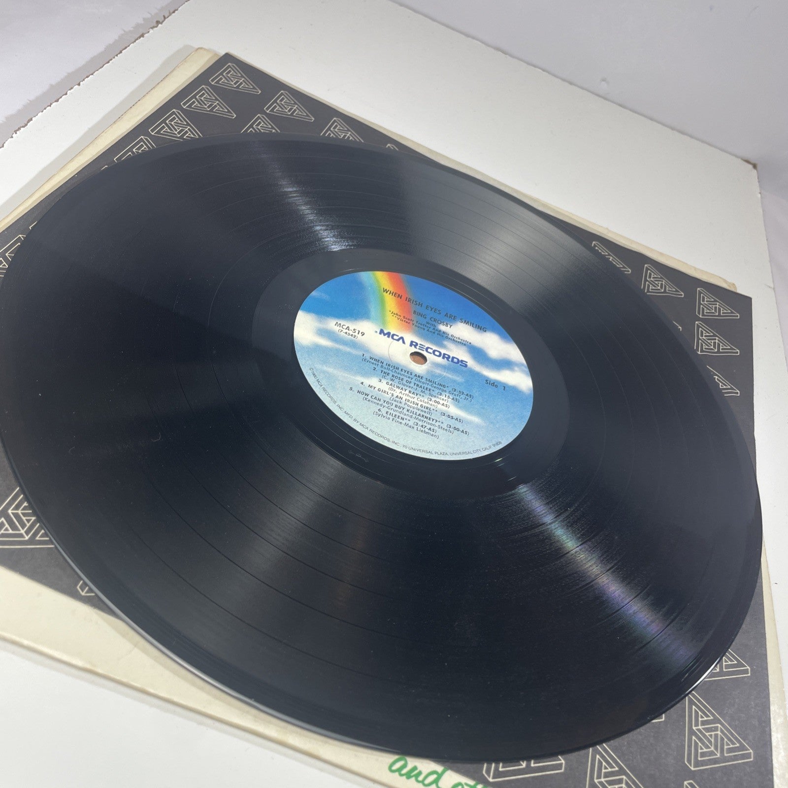 BING CROSBY When Irish Eyes Are Smiling Vinyl LP 1980 VG