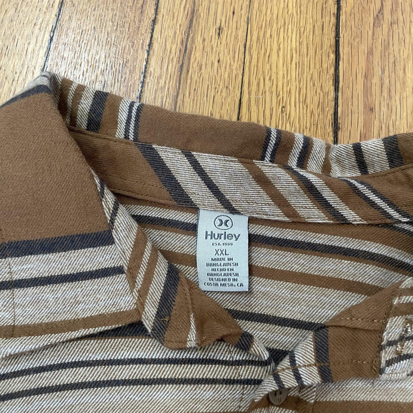 Hurley Shirt Mens 2XL Brown Tan Striped Long Sleeve Button Up Casual Skate Beach
