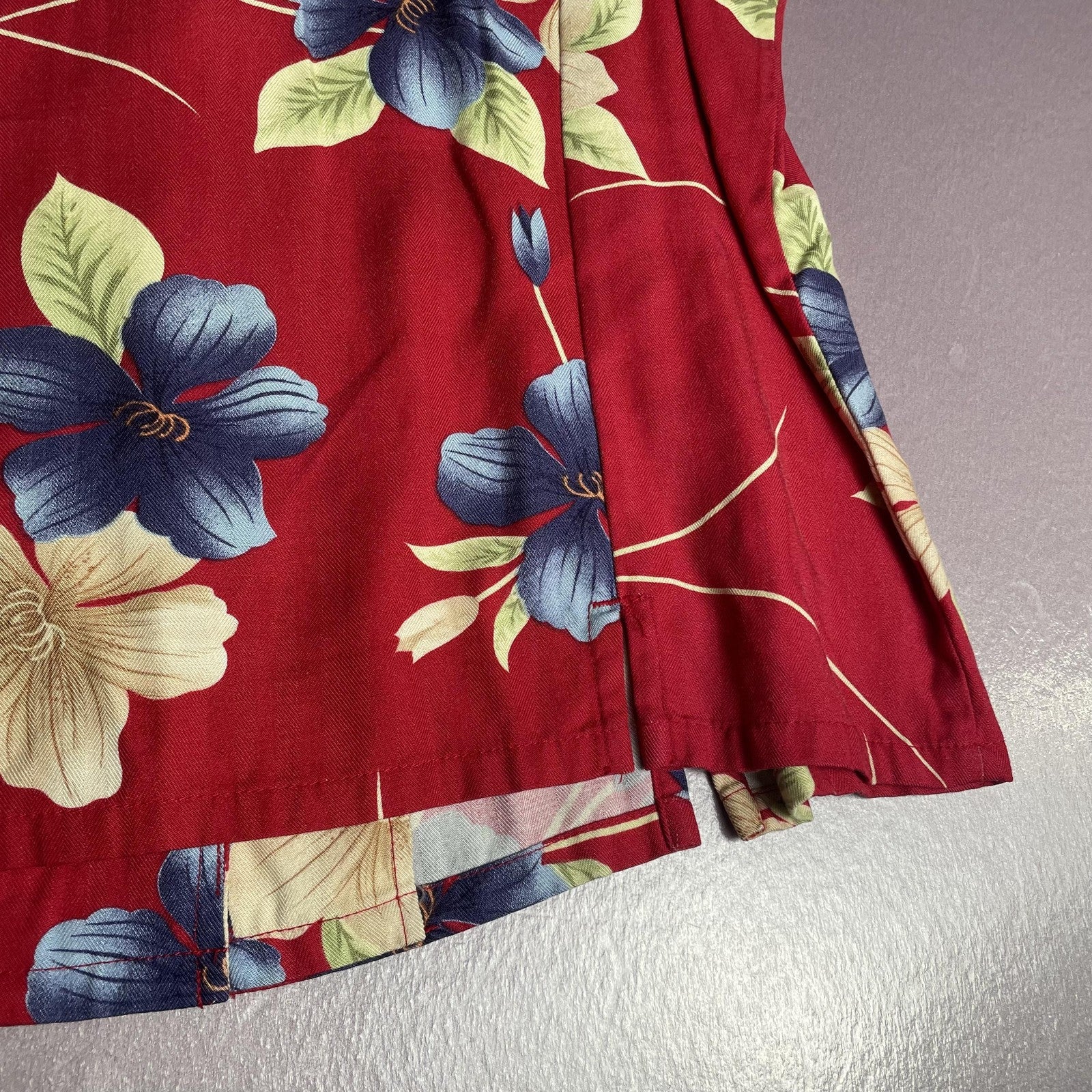 Havana Jacks Cafe Shirt Womens Large Red Sleeveless Floral Rayon Button Up Top