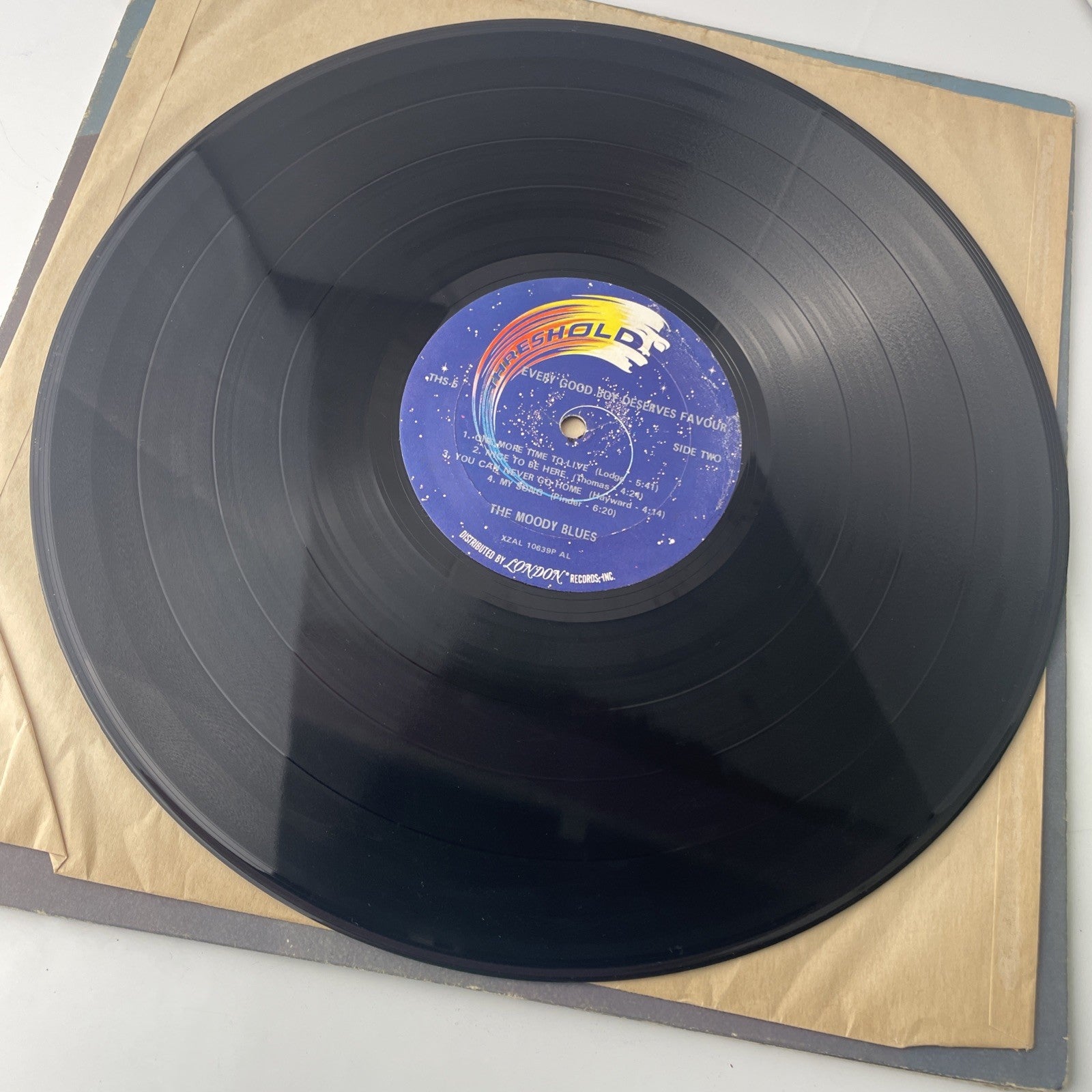 The Moody Blues – Every Good Boy Deserves Favour  (VG+/VG+) Threshold #THS 5