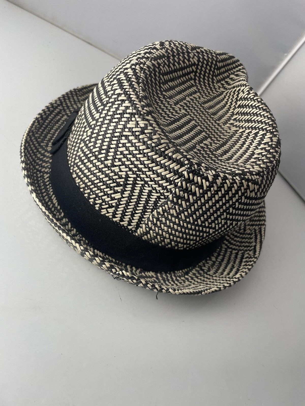 Milani Hat Fedora Fitted Mens Large Black Beige Straw Woven Herringbone Trilby