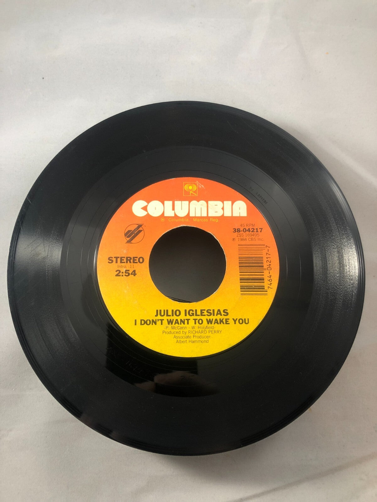 JULIO IGLESIAS, I Don't Want To Wake You/To All The Girls 45RPM Record VG
