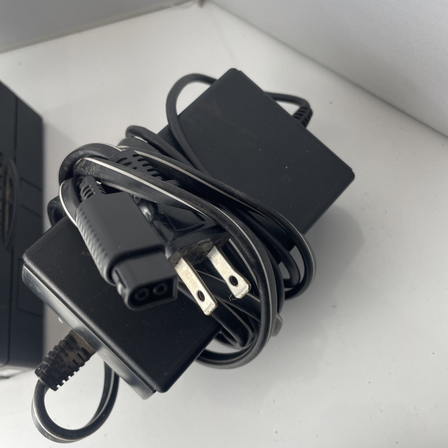 Nintendo GameCube Black Console DOL-001 TESTED Cables 2 Controllers 1 Oem