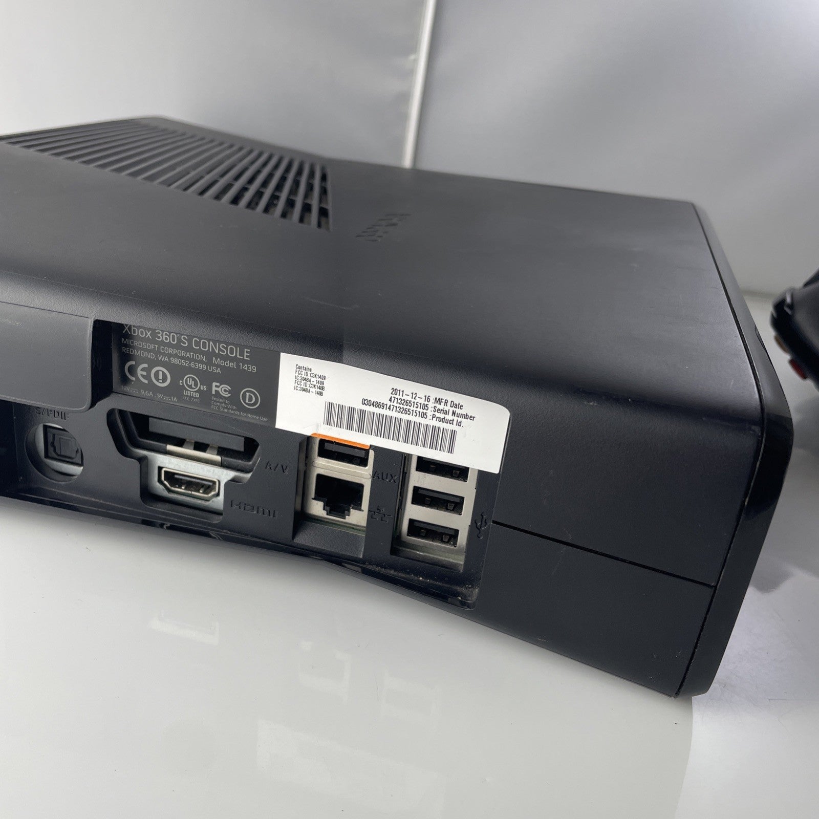 Microsoft Xbox 360 S MODEL 1439 -Controller NO HDD HARD DRIVE. Tested Working