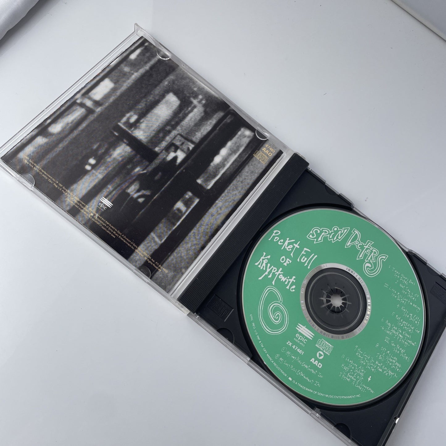 Spin Doctors - Pocket Full Of Kryptonite (CD, 1991, Epic) Audio Music CD