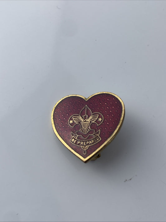 Vintage LIFE SCOUT Boy Scouts Rank Badge PIN Uniform Sash Red Heart BSA