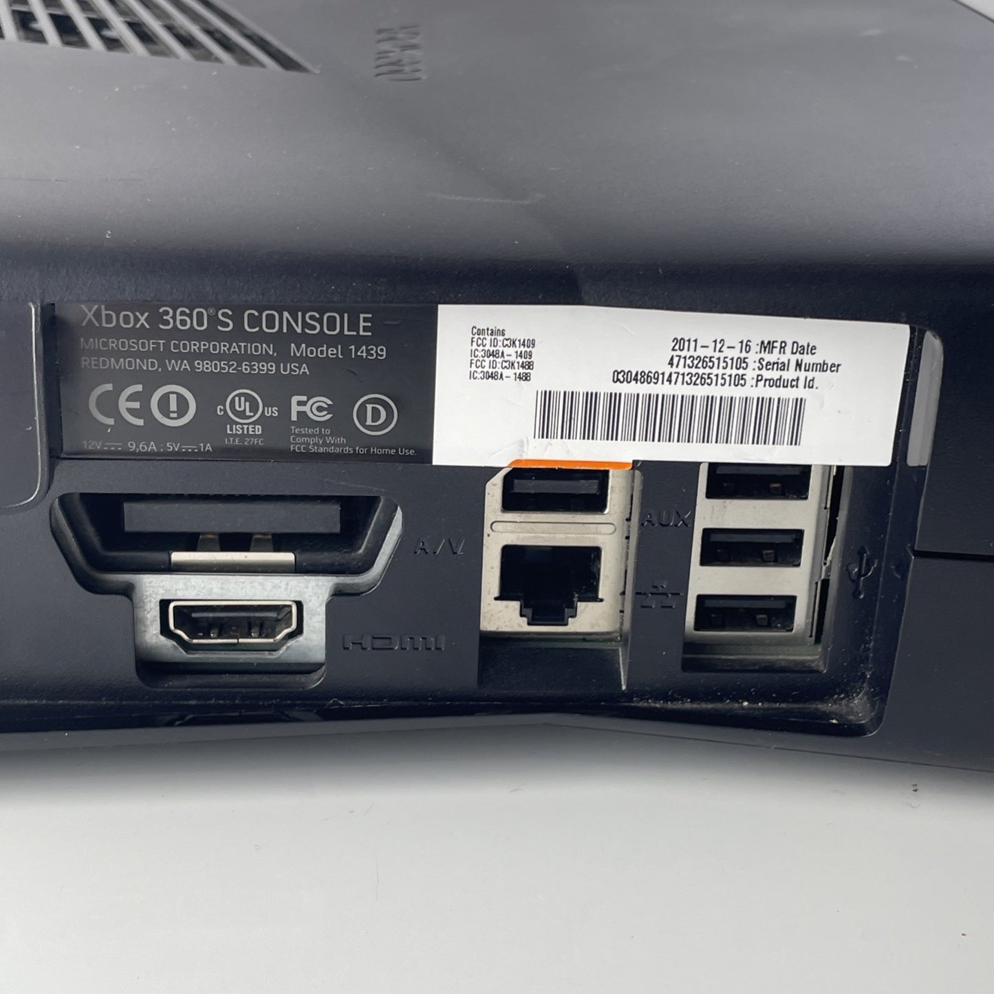 Microsoft Xbox 360 S MODEL 1439 -Controller NO HDD HARD DRIVE. Tested Working
