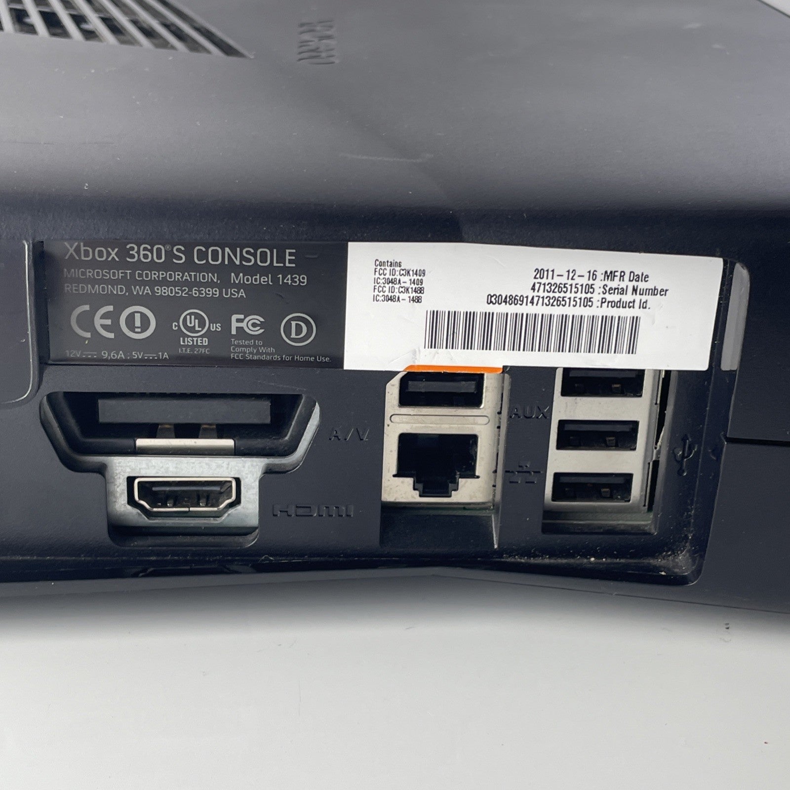 Microsoft Xbox 360 S MODEL 1439 -Controller NO HDD HARD DRIVE. Tested Working
